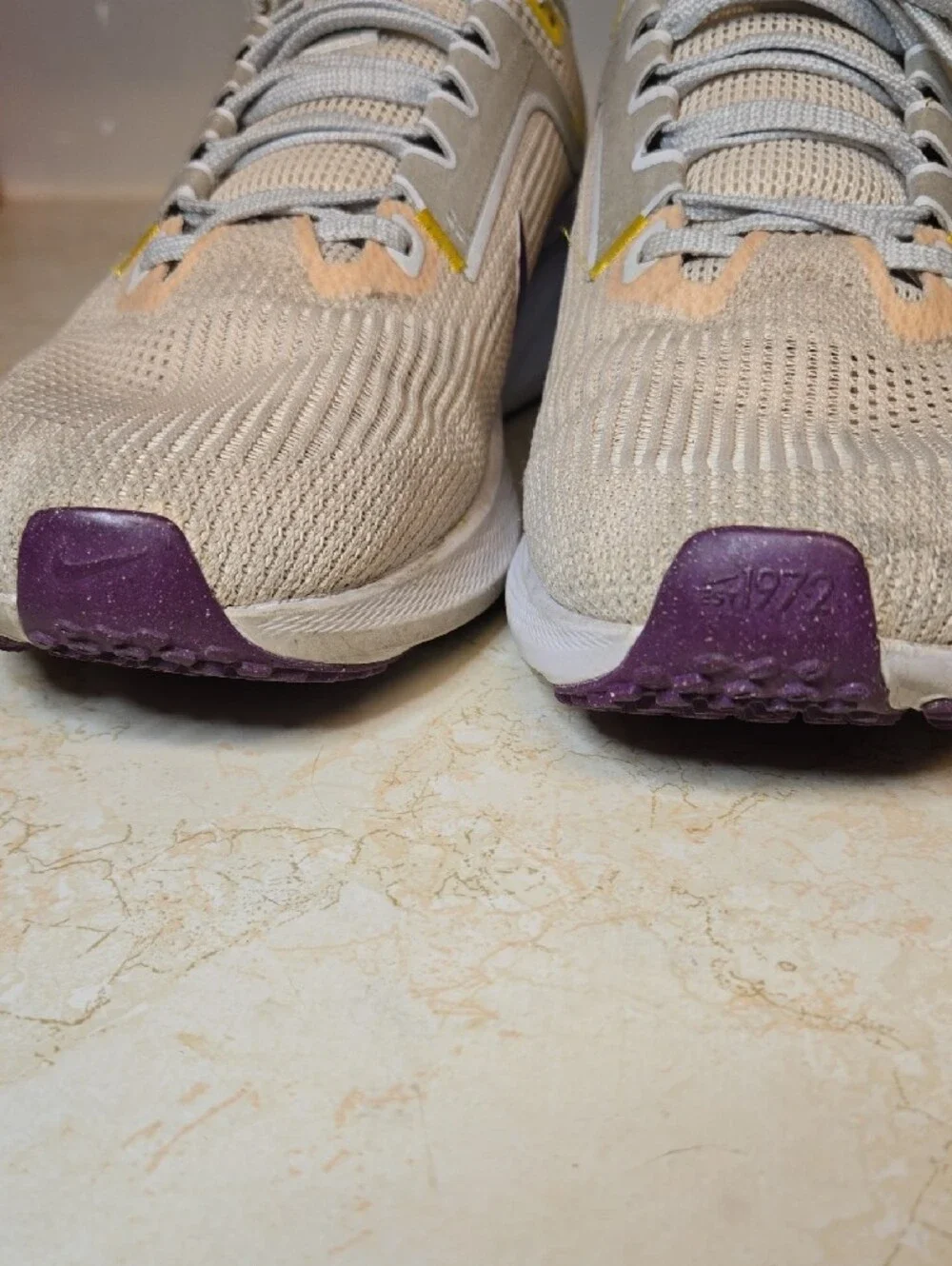 Nike Air Zoom Pegasus 40 Guava Ice/Vivid Purple Running Shoes - Picture 3 of 9
